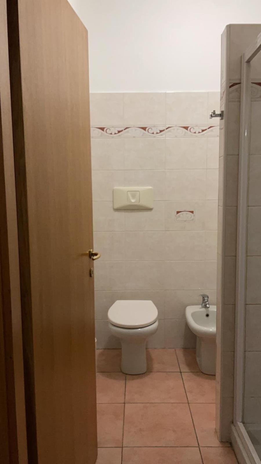 Lovely Apartment Near Centrale Милан Экстерьер фото